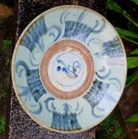 Piring Antik Ming Dinasty Biru Putih