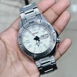 Seiko Automatic SKZ323K1 divers 200m original
