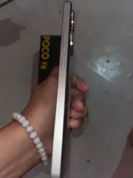 Jual hp pocco f6