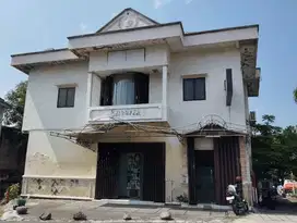 Ruko 2 Lantai Lokasi Strategis di Solo Kota