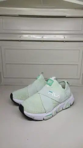 SEPATU FILA SIZE 28,5