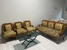 Dijual Kursi Tamu Jati Ukir Klasik – Elegan & Kokoh!