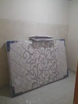 UNILAND SPRINGBED (JUAL MURAH)