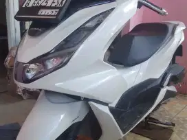Honda pcx abs tahun 2022