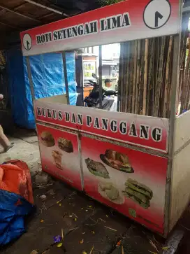 Gerobak besi bekas