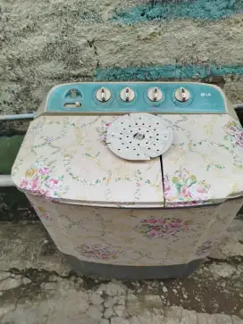 Bismillah dijual mesin cuci LG normal