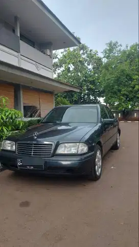 Dijual Cepat, Mercedes-Benz W202 C200 1996.