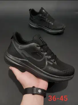 Sepatu pria dan wanita
