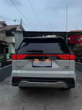 Stoplamp Innova Zenix - Alphard Style