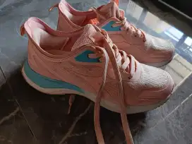 Jual sepatu wanita ukuran 36