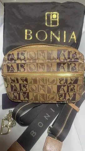 Bonia preloved 3 in 1