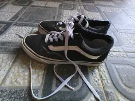 Sepatu vans unisex