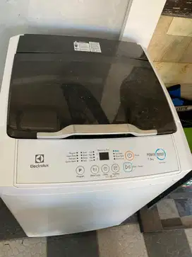 Dijual mesin cuci bekas merk electrolux