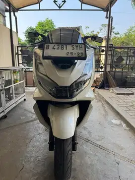 Dijual PCX CBS 2024 Putih