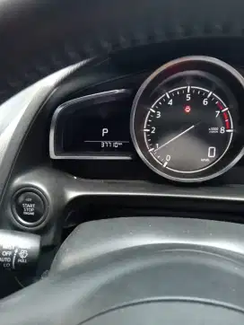 Jual mazda 2 GT matic tahun 2020 low km
