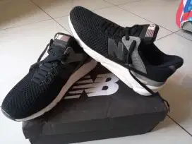 Sepatu sneaker shoes running olahraga