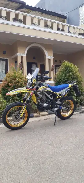 KLX 150 supermoto adventure