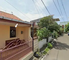 Dijual kost Aktif tengah kota dekat simpang lima Pleburan
