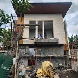 Rumah Baru Tropical Balinese Design di Citraland Alam Hijau