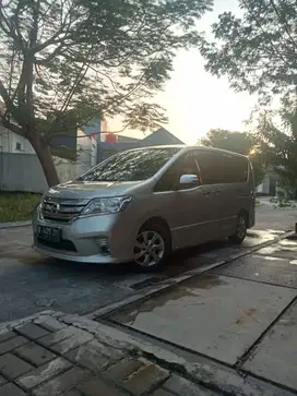 Nissan Serena 2014 Bensin