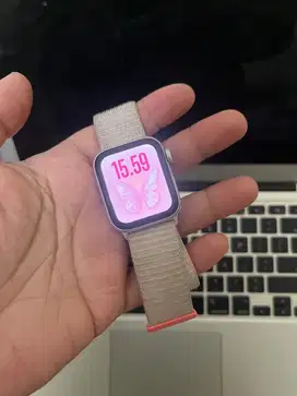 WTS Apple Watch SE 2 40mm