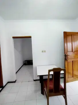 Rumah Sewa Sayap Bkr ada aset kost2an Ancol Regol dekat Superindo