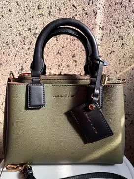 Tas original charles and keith