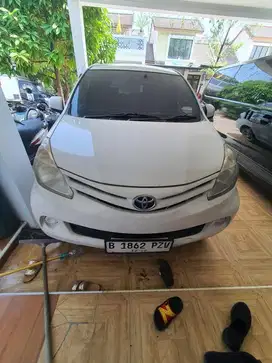Dijual Toyota Avanza