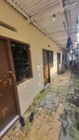 Rumah Kost Aktif Full Penghuni di Sawotratap, Waru, Sda