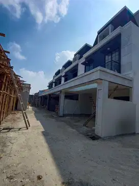 Jual rumah residence di pancoran barat Jakarta Selatan