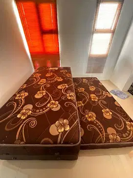 Dijual Springbed 2 in 1,  dua tingkat. NEGO