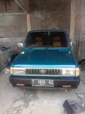 Jual Toyota kijang grand extra 1.8