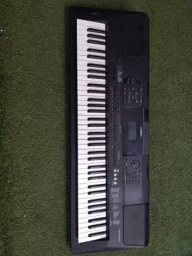 Yamaha PSR EW400