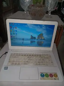 Bisa Nego.Dijual Laptop ASUS X44IU Intel Core I3,HDD 500 GB,Memory 4GB