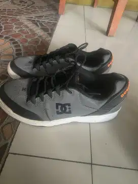 Sepatu Merk DG USA