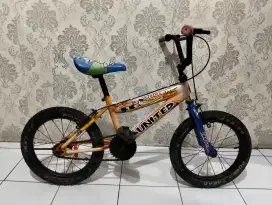 Sepeda anak ukuran 16 untuk usia 4 Sampai 7 tahun