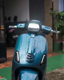 Dijual Cepat Vespa S125 Facelift Tahun 2022 Pemakaian Pribadi