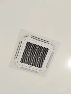 Service cleaning air conditioner