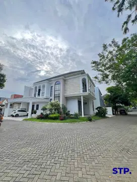 Rumah Citraland Taman Puspa Raya W/ Swimming Pool dkt Graha Family