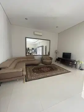 Villa modern minimalis