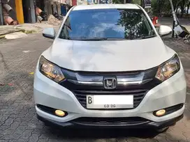 Honda HR-V Second 2015 Automatic Good Condition Servis Resmi