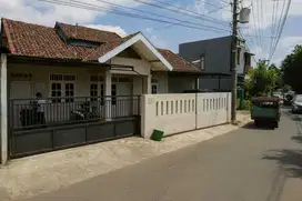 DIJUAL CEPAT RUMAH STRATEGIS DI UTARA MONJALI MANGKU JALAN ASPAL YOGYA