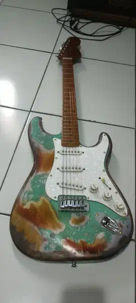 fender stratocaster custom
