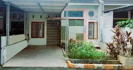 Rumah bambu apus Pamulang bebas banjir