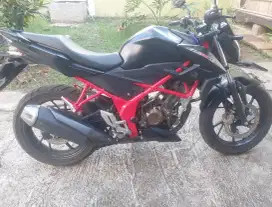 Honda cb150r 2018