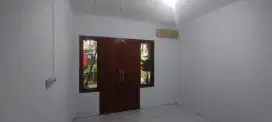 Rumah petakan disewakan