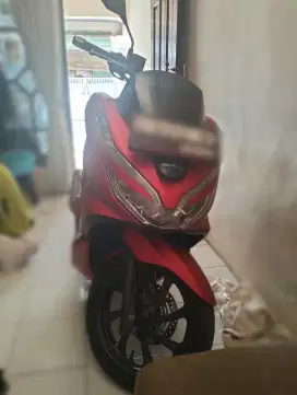 Honda PCX 2020 ABS Merah – Ex Istri, KM 84rb, Plat 2030, Surat Lengkap