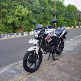 CB150R 2013 Lengkap Bagus Mesin Aluss