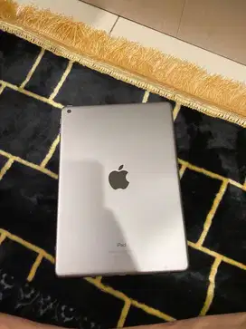 ipad gen 5 128 Space grey