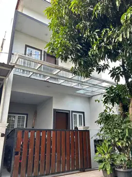 Dijual rumah bagus di Royal Residence Cakung Jakarta Timur